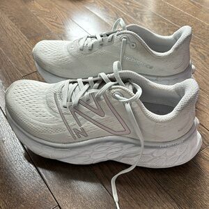 NEW BALANCE FRESH FOAM X MORE V4 [WIDE]